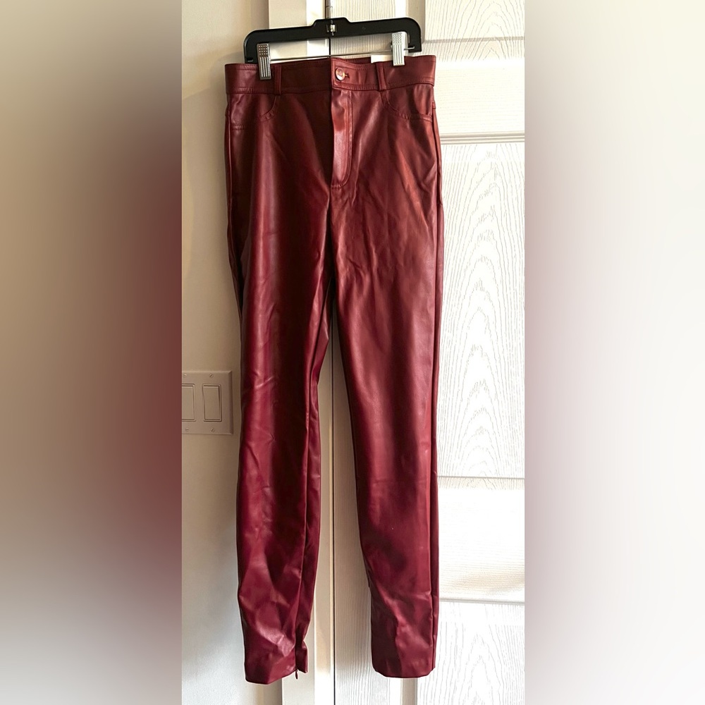 NWT Zara women’s Burgundy High Rise Leather Leggings Size S - Picture 3 of 11